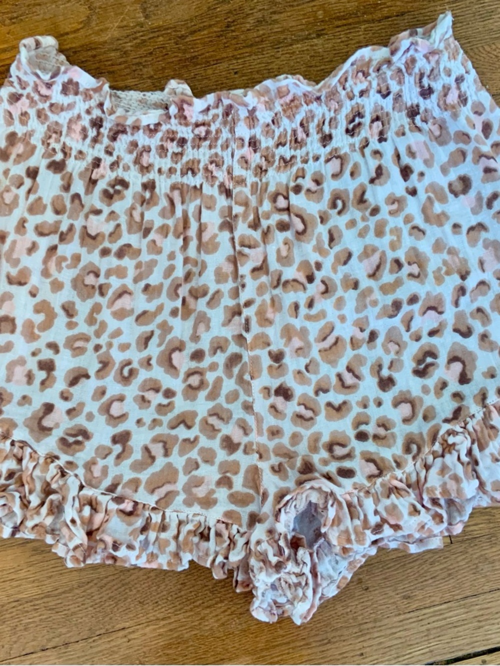 Gianni Bini (GB) Leopard Print Ruffle Shorts